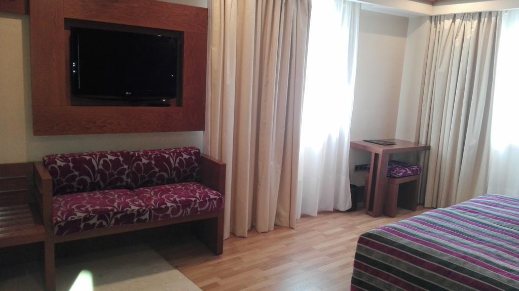 Hotel Los Braseros Burgo Buitenkant foto